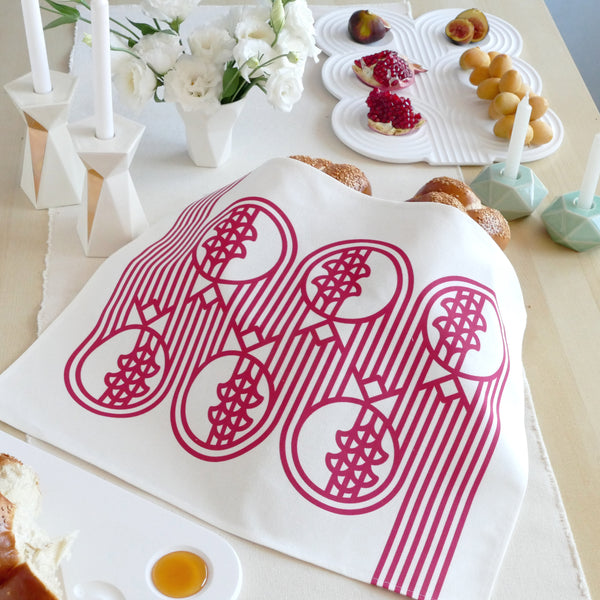 Modern Rosh Hashanah table setting with Atmadillo Judaica Lovers design