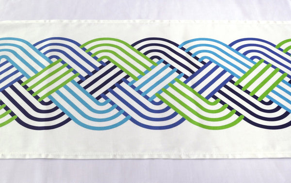 Armadillo Judaica Lovers- Shabbat table runner