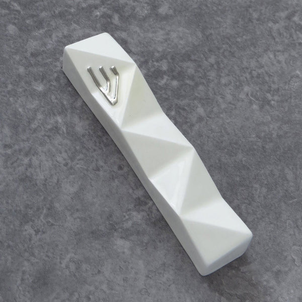 Modern mezuza white with silver "shin", geometric ceramic