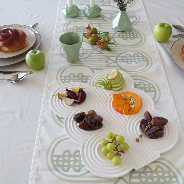 Rosh Hashana decorative table
