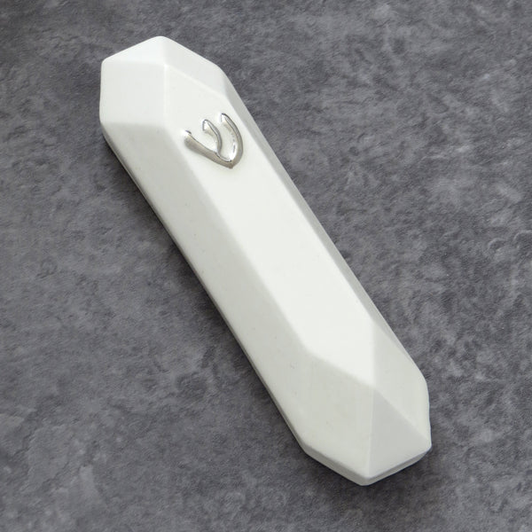 Mezuzah case - White ceramic mezuzah with gold or silver 'Shin' - Small size - for 2.7''/7cm scroll